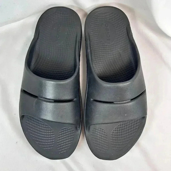 OOFOS OOahh Sport Flex Slides Size M9/W11 Black Athleisure main image 4